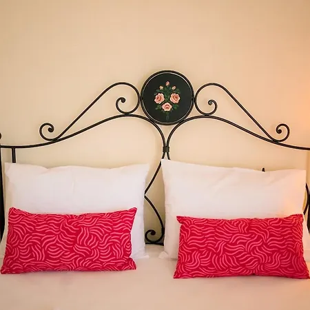 Aphrodite - Seafront Apartment, Melissi Апартаменты Мелисси