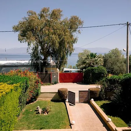 Апартаменты Aphrodite - Seafront Apartment, Melissi *