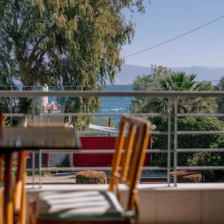 Aphrodite - Seafront Apartment, Melissi Апартаменты