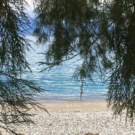Aphrodite - Seafront Apartment, Melissi Апартаменты
