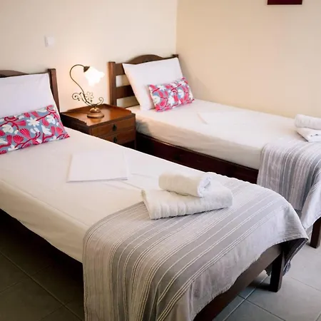 Aphrodite - Seafront Apartment, Melissi Апартаменты *