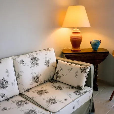 Апартаменты Aphrodite - Seafront Apartment, Melissi *