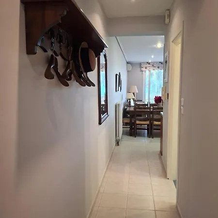 Апартаменты Aphrodite - Seafront Apartment, Melissi