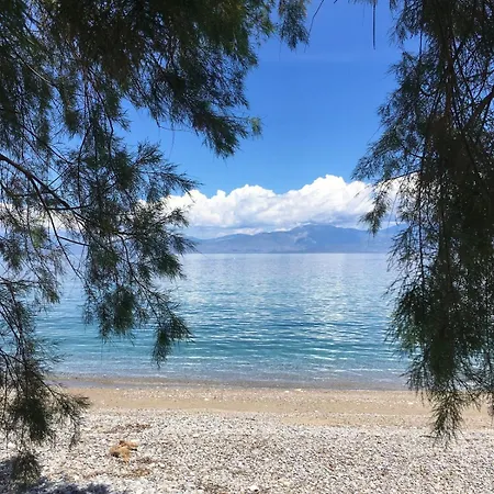 Aphrodite - Seafront Apartment, Melissi Апартаменты Мелисси