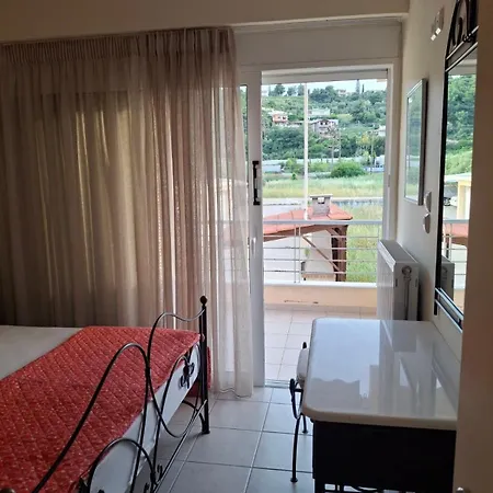 Aphrodite - Seafront Apartment, Melissi Апартаменты *