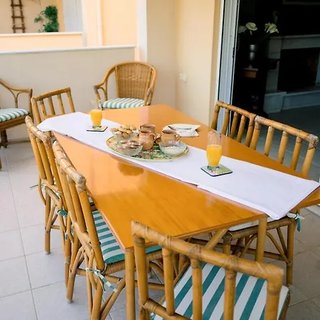 Aphrodite - Seafront Apartment, Melissi *